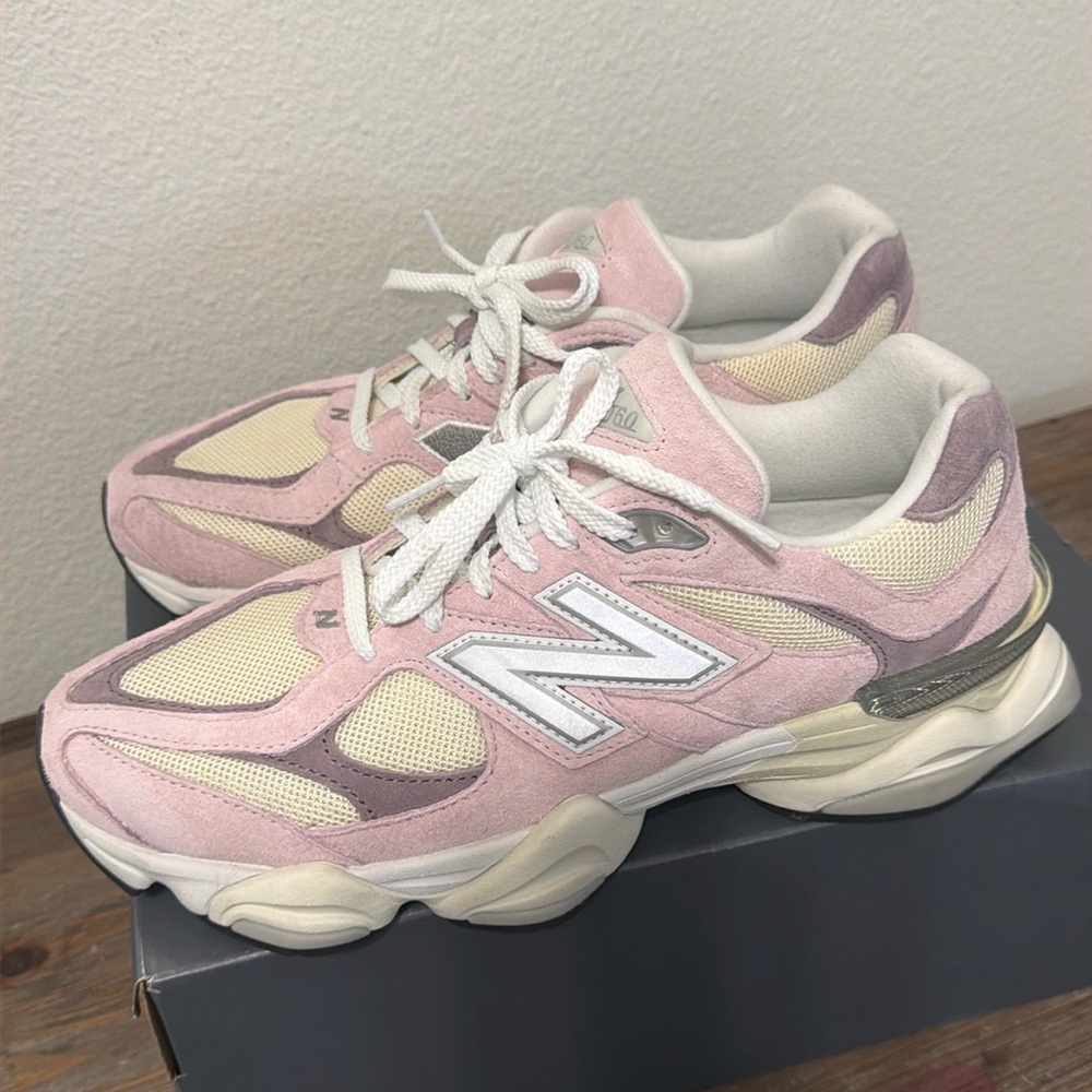 New Balance 9060 Angora/Rose Sugar